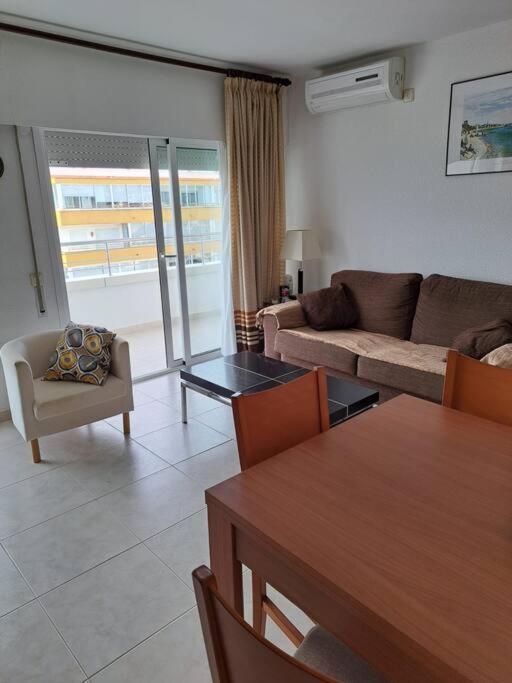 Holiday Center Apartamento Vistas Mar, Acceso Directo Playa Y Piscina Roses Bagian luar foto