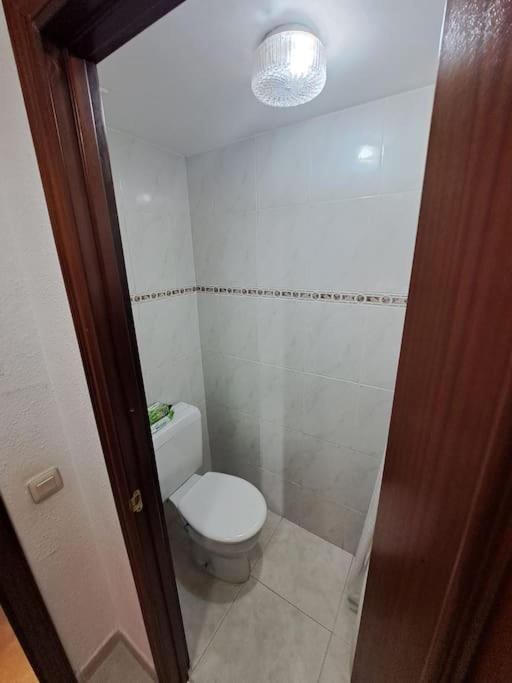 Holiday Center Apartamento Vistas Mar, Acceso Directo Playa Y Piscina Roses Bagian luar foto
