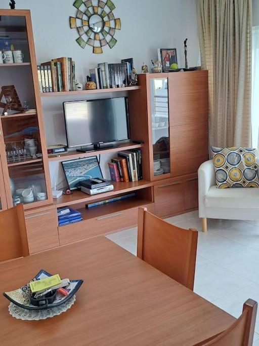 Holiday Center Apartamento Vistas Mar, Acceso Directo Playa Y Piscina Roses Bagian luar foto